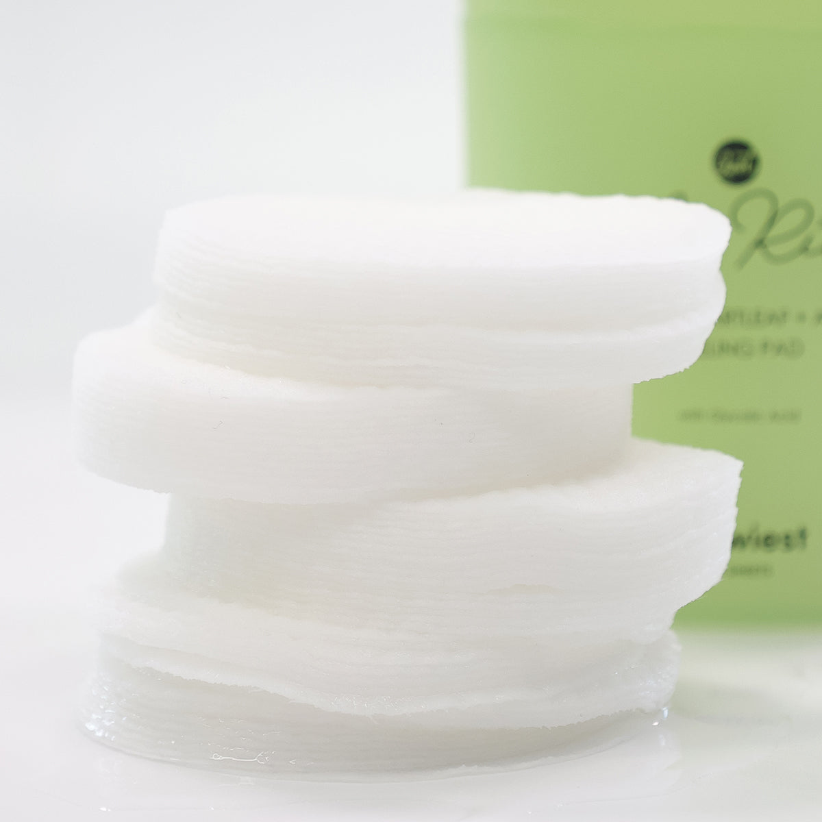glowiest Daily Rituals Centella + Heartleaf + AHA/PHA Peeling Pad
